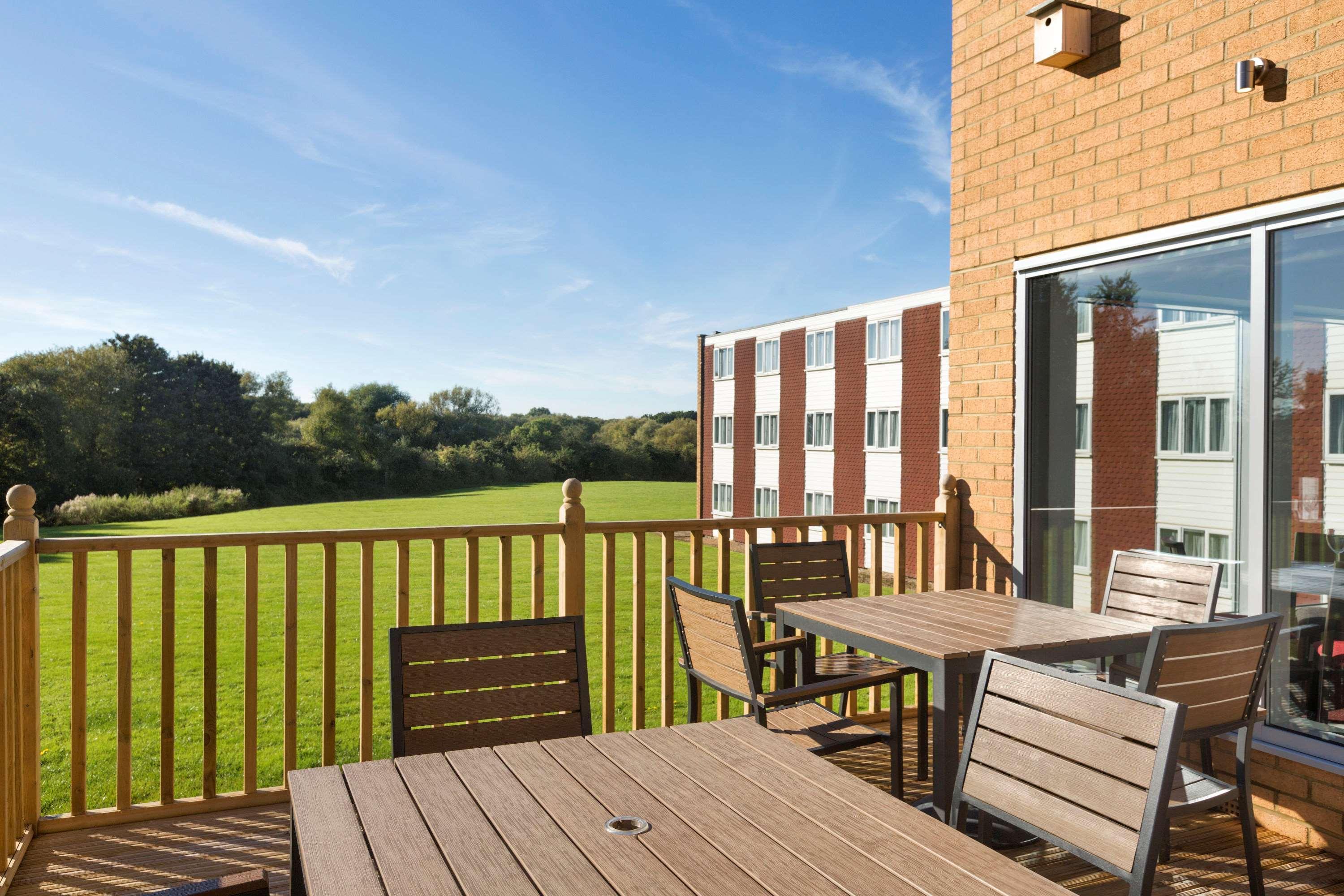 Hotel Ramada Milton Keynes Exteriér fotografie