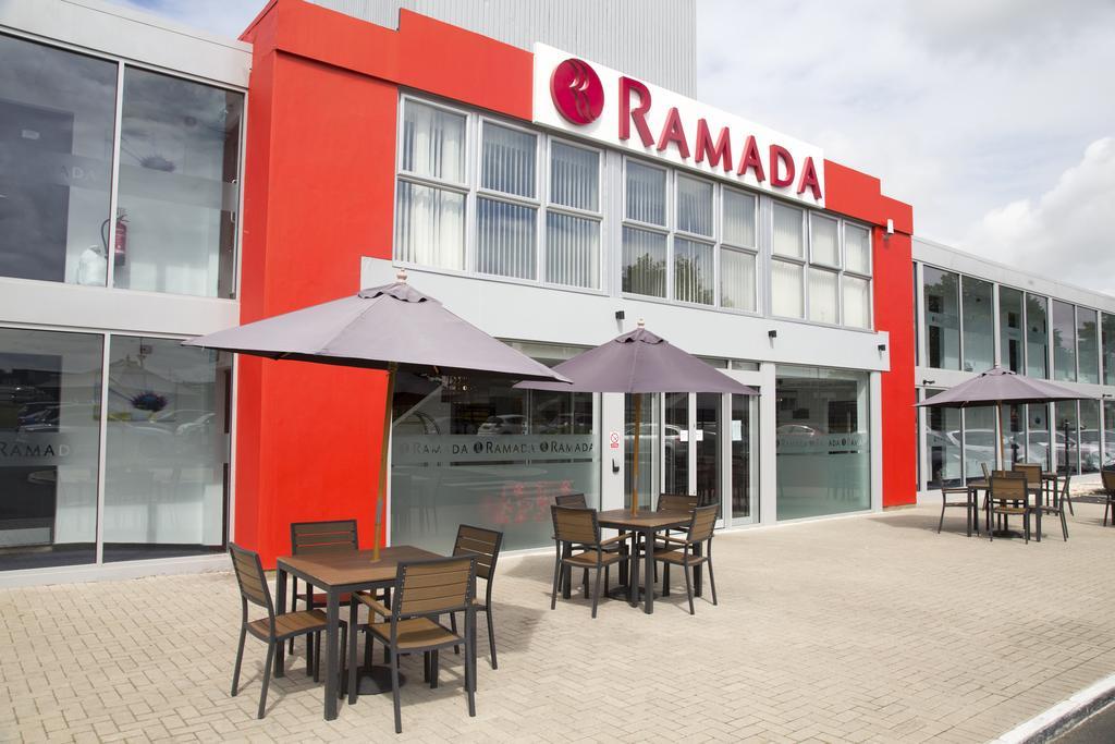 Hotel Ramada Milton Keynes Exteriér fotografie