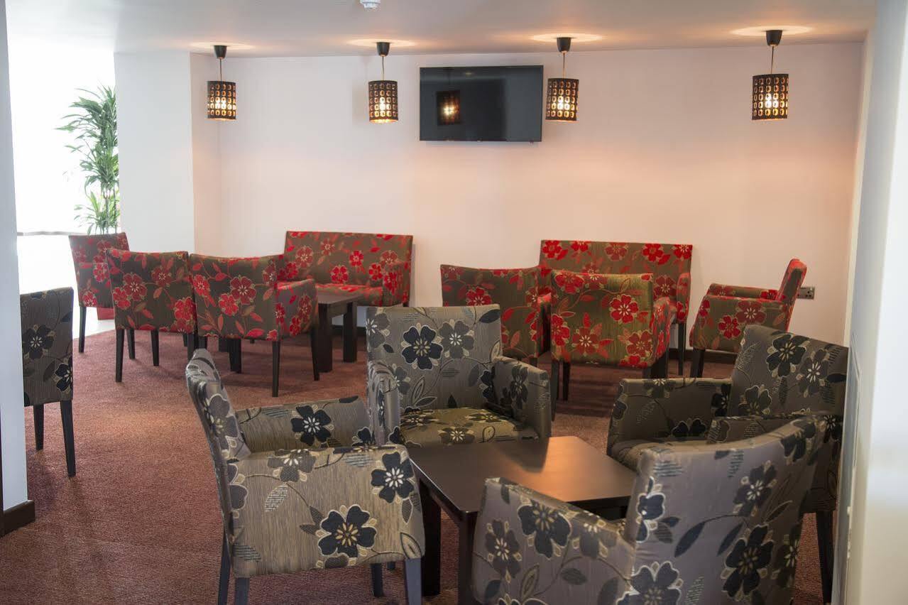 Hotel Ramada Milton Keynes Exteriér fotografie